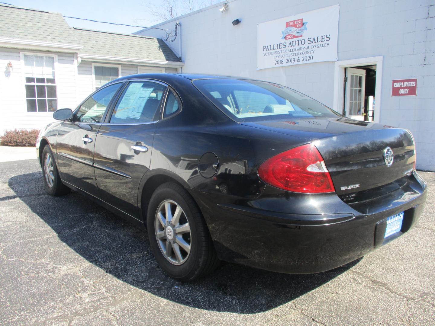 2007 Buick LaCrosse CXL (2G4WD552071) with an 3.8L V6 OHV 12V engine, 4-Speed Automatic Overdrive transmission, located at 540a Delsea Drive, Sewell, NJ, 08080, (856) 589-6888, 39.752560, -75.111206 - Photo#3